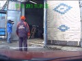 Ściąganie opon z ruskiej wyścigówki