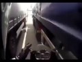 Motor vs 2 tiry