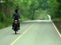 Pijany motocyklista vs ciężarówka