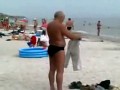 Pijany na plaży