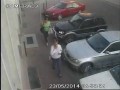 Bandzior skopał kobietę na chodniku