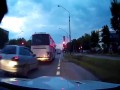 Debil z BMW vs motocykle - Ulice Warszawy