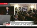 Żyd bije Polaków protestujących przeciwko wojnie