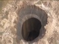 Lej krasowy na półwyspie Yamal (Rosja)