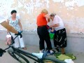 Bójka kobiet w centrum miasta o papierosy