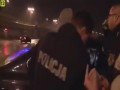 Za czerwone światło o drugiej w nocy