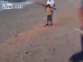 Zabawa z tatą na plaży