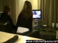Dziewczyna rozwala XBoxa
