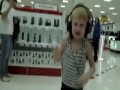 Dziecko w hipermarkecie