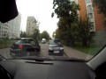 Cwaniak kradnie torebkę na beszczela