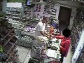 Napad na sklep w Lublinie. Policja szuka sprawców