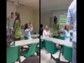 Murzynka rasistka zamiast się uczyć wyzywa białych
