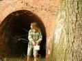 Kombajn Do Zbierania Kur Po Wioskach - Chłopcy z dynamitu