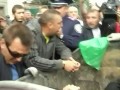 Żurawski wrzucony do śmietnika