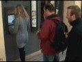 Spryciarz przy bankomacie