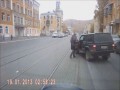 Bójka na drodze w mieście