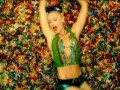 Gwen Stefani - Luxurious