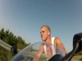 250 KMh bez kasku