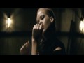 Rihanna - Russian Roulette