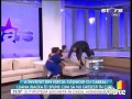 Pokaz wchodzenia po drabinie w programie na żywo