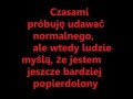 Czasami próbuje udawać 