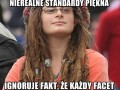 Kobiety w pornolach promują nierealne standardy piękna