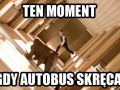 Gdy autobus skręca