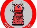 Ale dlaczego tam jest dalek