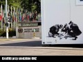 Graffiti przy siedzibie onz