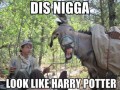 Wyglada jak harry potter