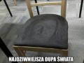Siedziała właśnie tu