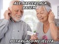 Grażyna słucha muzyki 