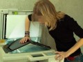 Dociśnij go mocniej to się zeskanuje