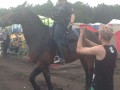 Skąd ludzie biorą te maski konia