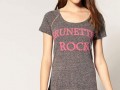 Brunettes rock