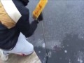 Odpalenie rakiety pod zamarzniętym jeziorem