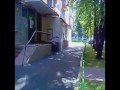 Młody rosyjski parkourowiec
