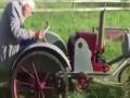 Dziadek zrobił dla swoich wnuków lokomotywę