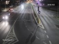 Osobówka przefrunęła nad al. Piłsudskiego