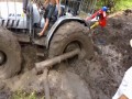 Jak wyciągnąć ciągnik z bagna