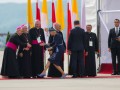 Pierwsza Dama RP wita się z biskupami
