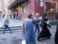 Oddać krzyż bezdomnym !
