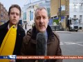 Śmieszek z dmuchanym bananem