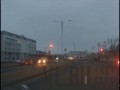 Zapatrzyła się w komórkę jadąc samochodem
