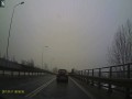 Próbował ominąć chamsko korek