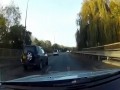Awaryjne lądowanie na ruchliwej drodze